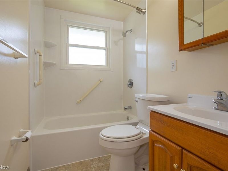 15500 Richard Drive, Brook Park, OH 44142 Photo 17