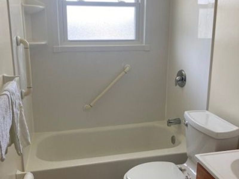 15500 Richard Drive, Brook Park, OH 44142 Photo 5