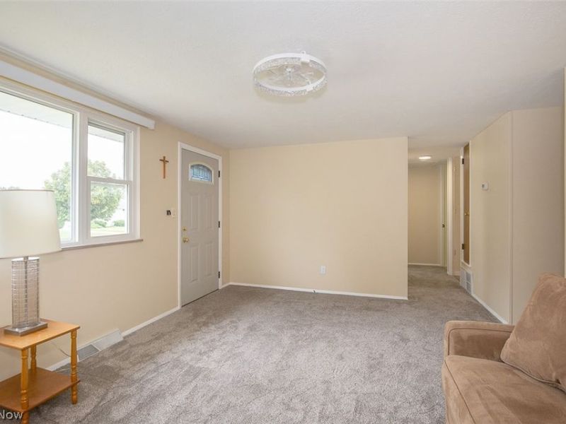 15500 Richard Drive, Brook Park, OH 44142 Photo 8