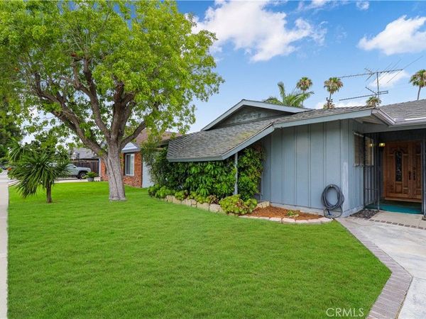 3120 Pierce Avenue , Costa Mesa, CA 92626