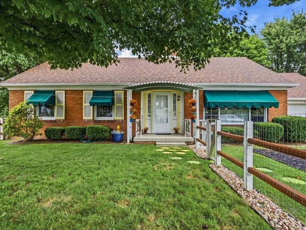 2072 N Columbus Street, Lancaster, OH 43130