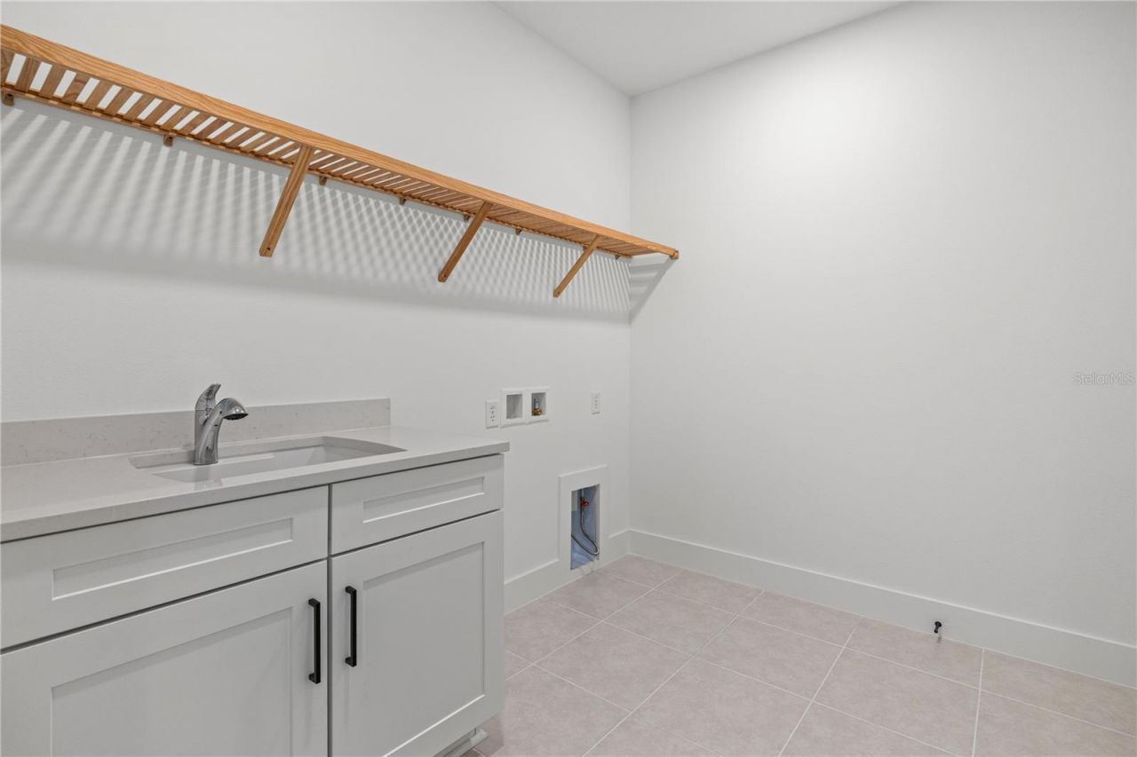 2629 Waterfront Circle, Sarasota, FL 34240 Photo