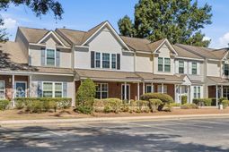 7961 Shadow Oak Drive photo 4