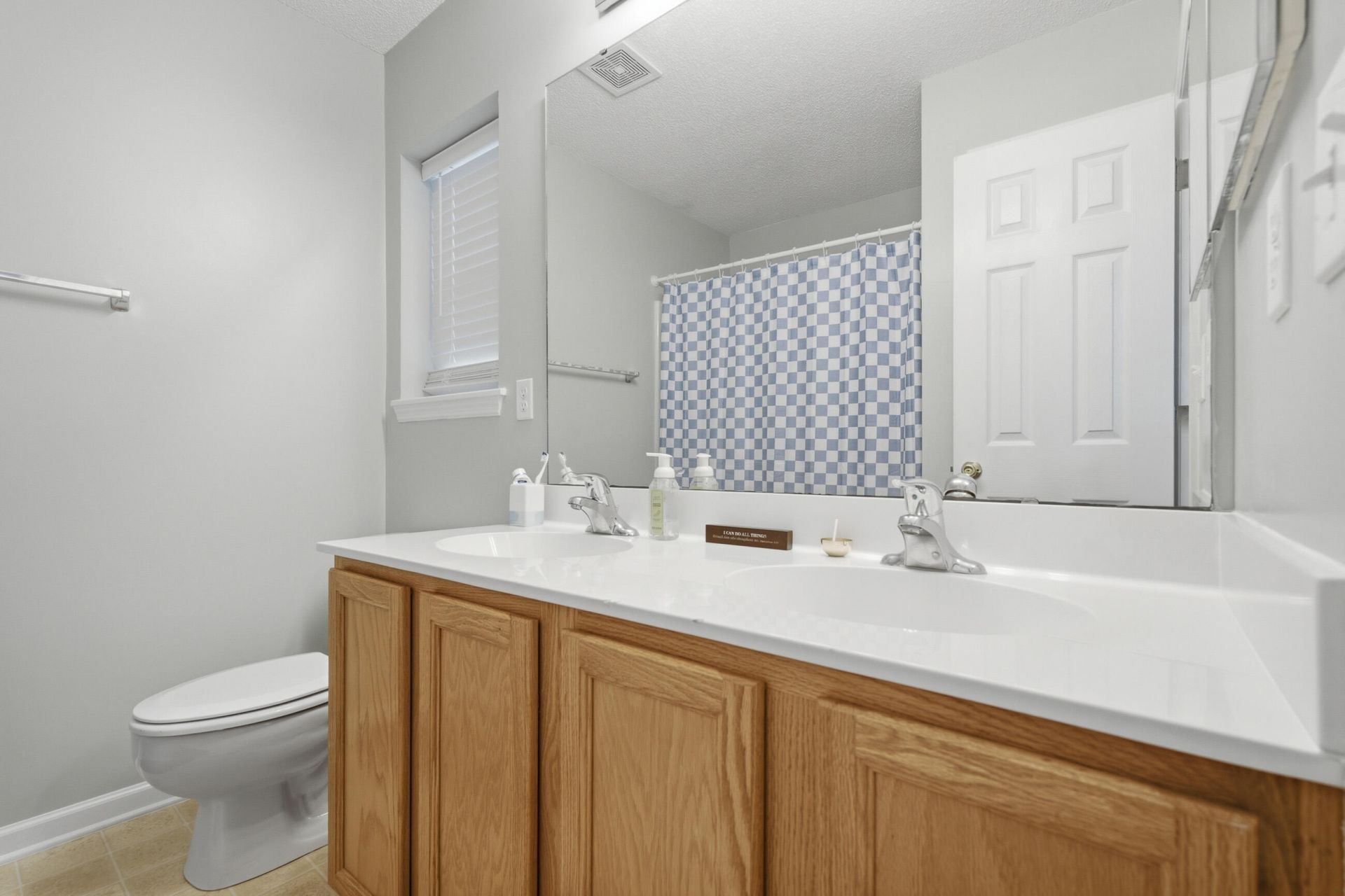 7961 Shadow Oak Drive Photo 22