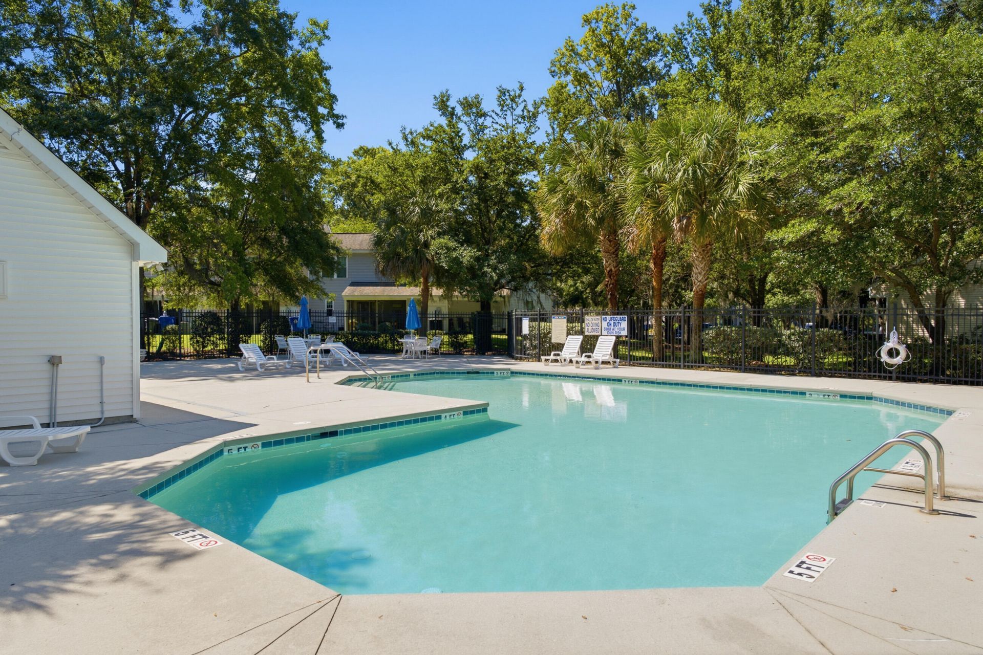 7961 Shadow Oak Drive Photo 25