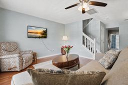 7961 Shadow Oak Drive photo 4