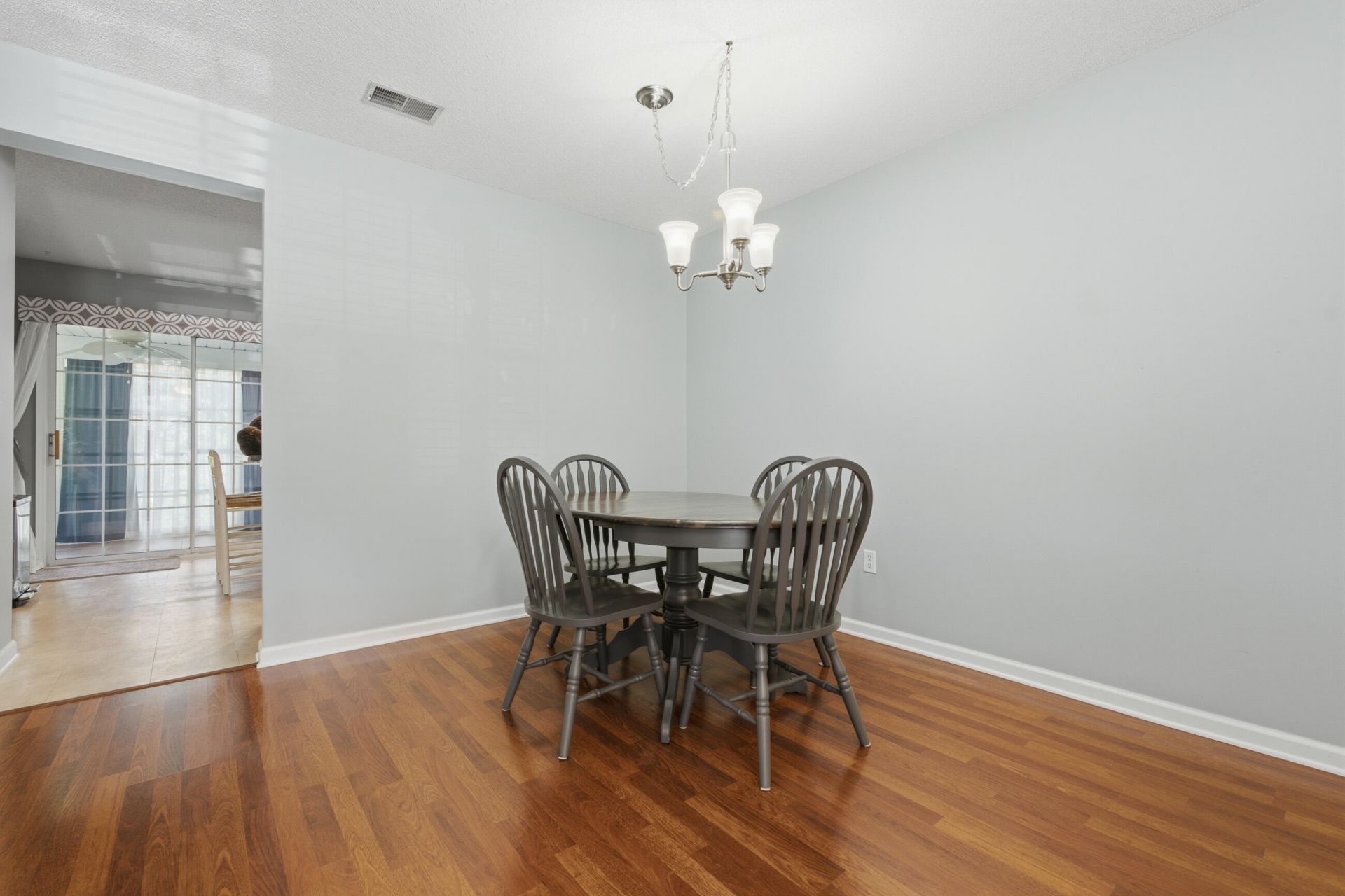 7961 Shadow Oak Drive Photo 5