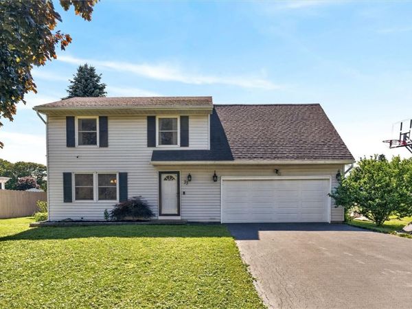 33 Loyalist Avenue , Rochester, NY 14624