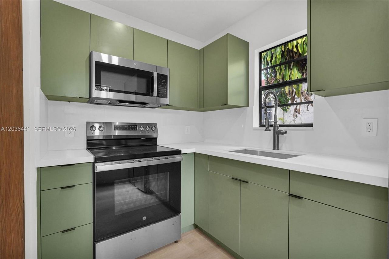 81 NW 45th St , Miami, FL 33127 Photo