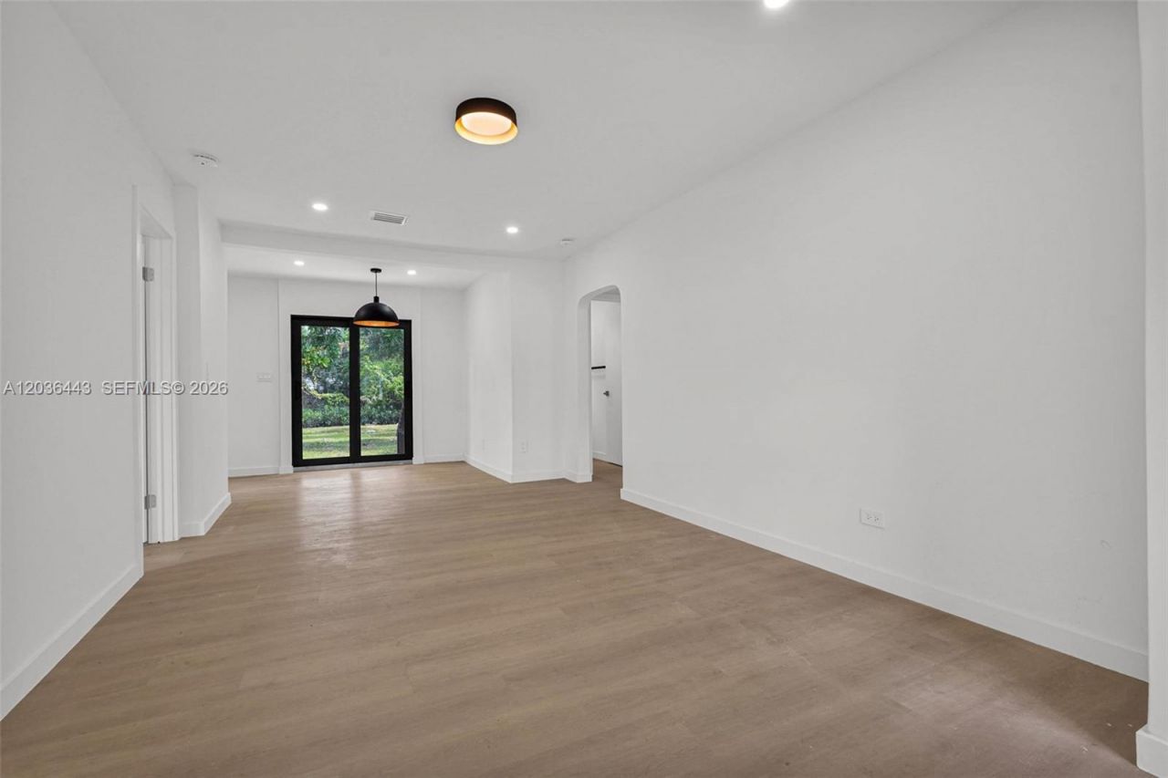 81 NW 45th St , Miami, FL 33127 Photo