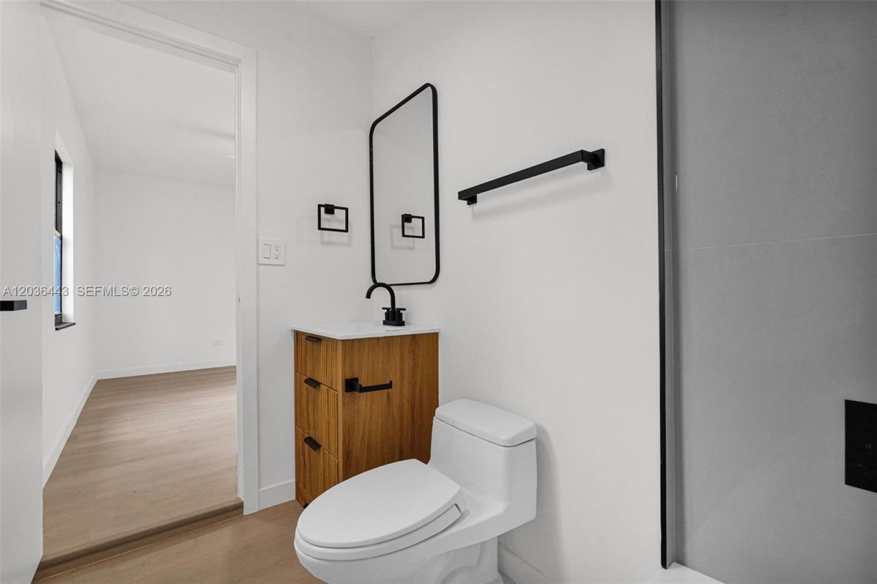 81 NW 45th St , Miami, FL 33127 Photo