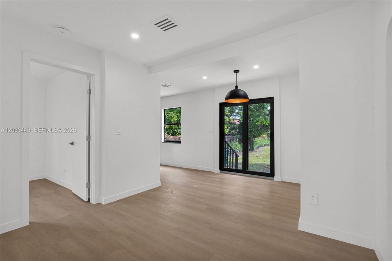 81 NW 45th St , Miami, FL 33127 Photo