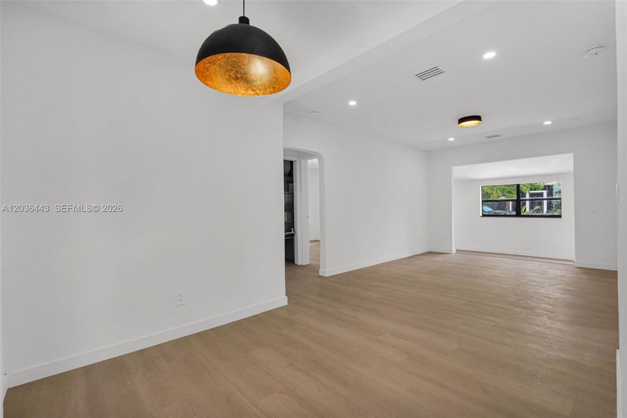 81 NW 45th St , Miami, FL 33127 Photo