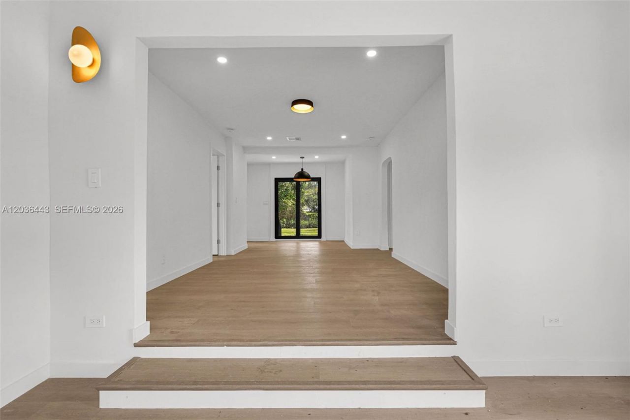 81 NW 45th St , Miami, FL 33127 Photo