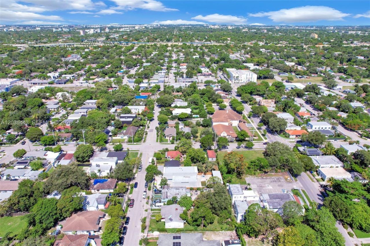 81 NW 45th St , Miami, FL 33127 Photo