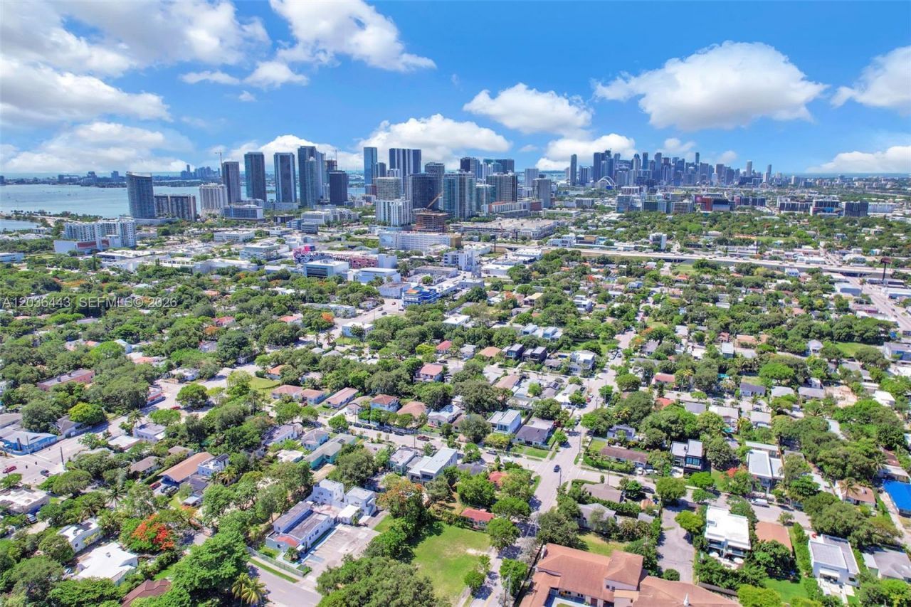 81 NW 45th St , Miami, FL 33127 Photo