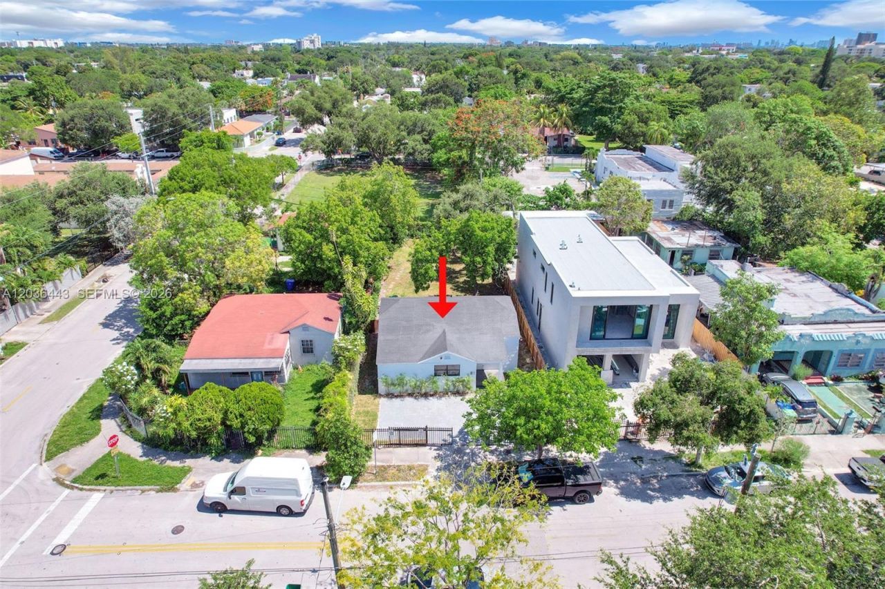 81 NW 45th St , Miami, FL 33127 Photo