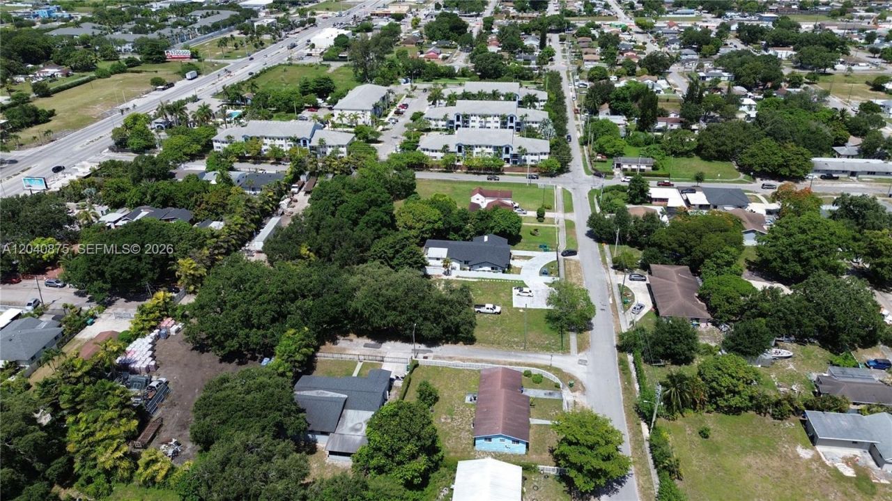 1860 NW 81st St , Miami, FL 33147 Photo
