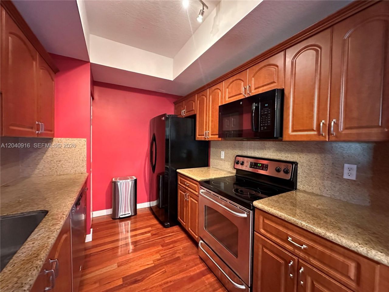 3590 Coral Way , Unit 611, Miami, FL 33145 Photo