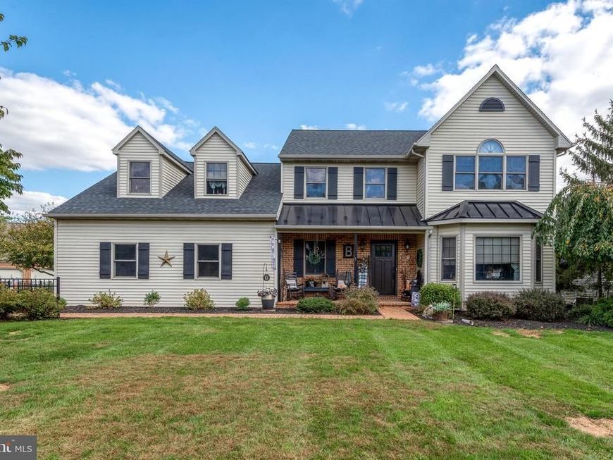 5 Village Drive, Lititz, PA 17543 Main Photo