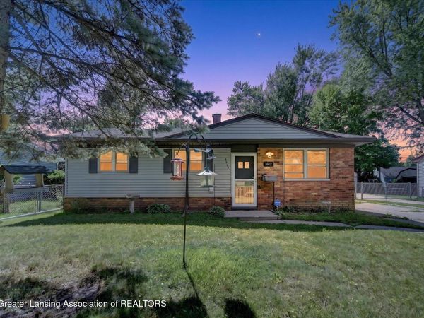 3912 Hillborn Lane, Lansing, MI 48911
