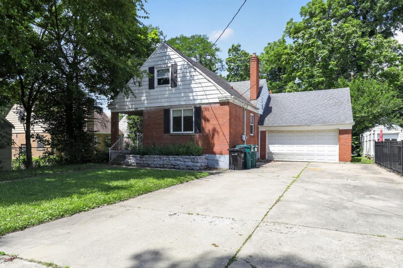 5711 Kenneth Avenue, Cincinnati, OH 45224 Main Photo