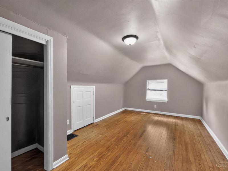 5711 Kenneth Avenue, Cincinnati, OH 45224 Photo 9