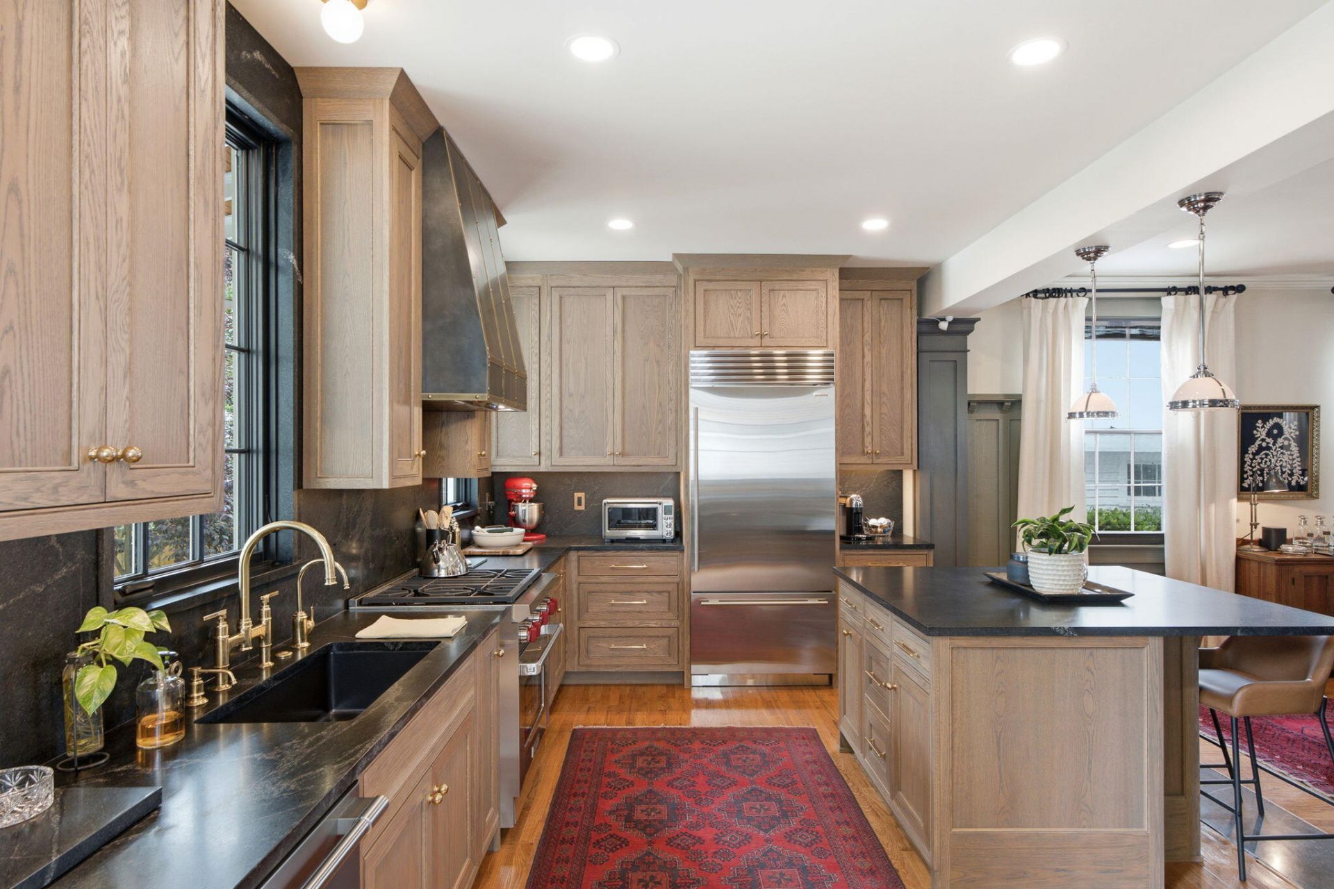 551 Huger Street Photo 25