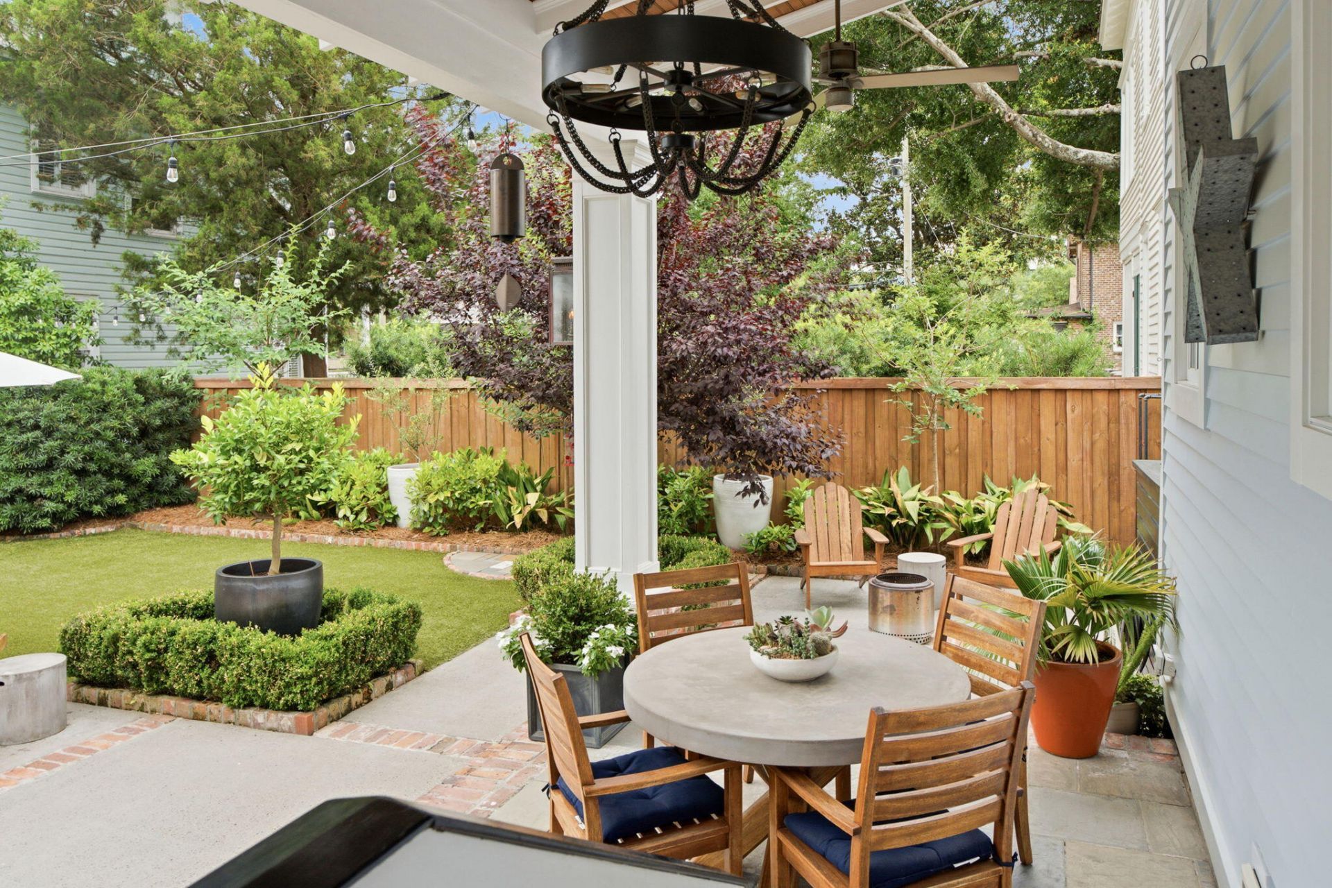 551 Huger Street Photo 55