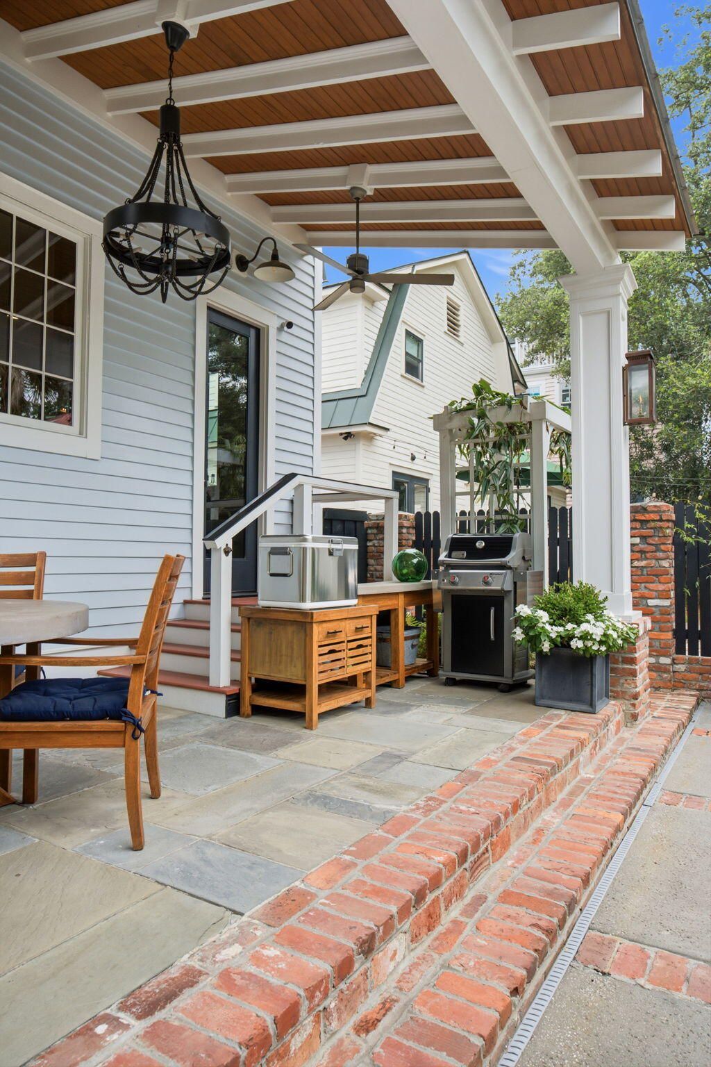551 Huger Street Photo 60
