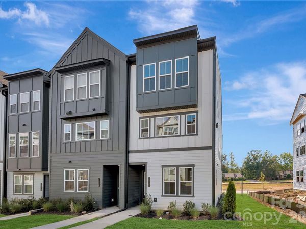 1311 Sandstar Lane, Charlotte, NC 28226