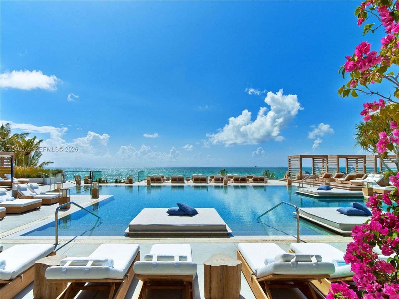 102 24 , Unit 1222, Miami Beach, FL 33139 Photo