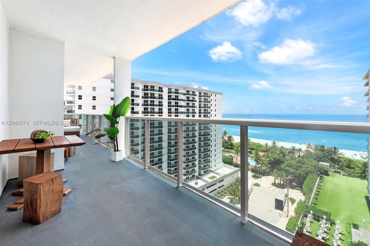 102 24 , Unit 1222, Miami Beach, FL 33139 Photo