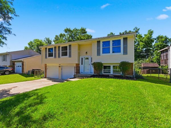 487 Brunswick Drive, Forest Park, OH 45240