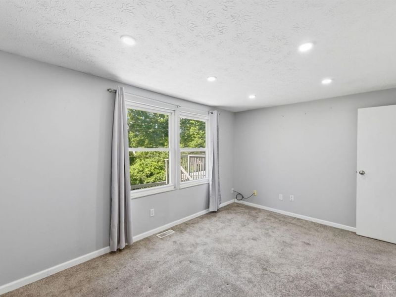 487 Brunswick Drive, Forest Park, OH 45240 Photo 16