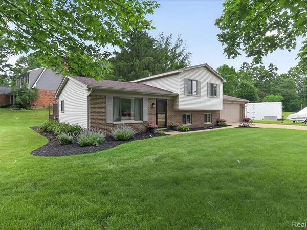4903 Cape Town, Highland Twp, MI 48356