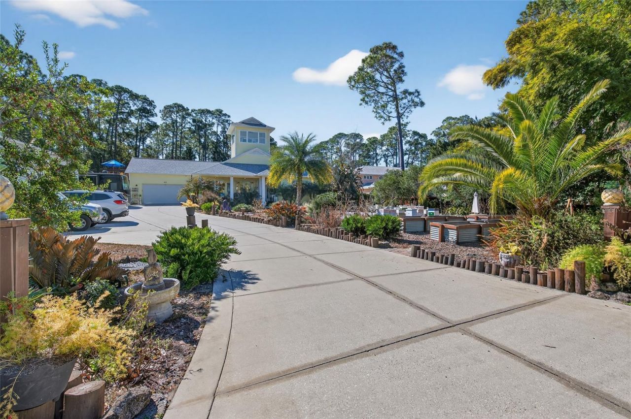 615 Art Center Avenue , New Smyrna Beach, FL 32168 Photo