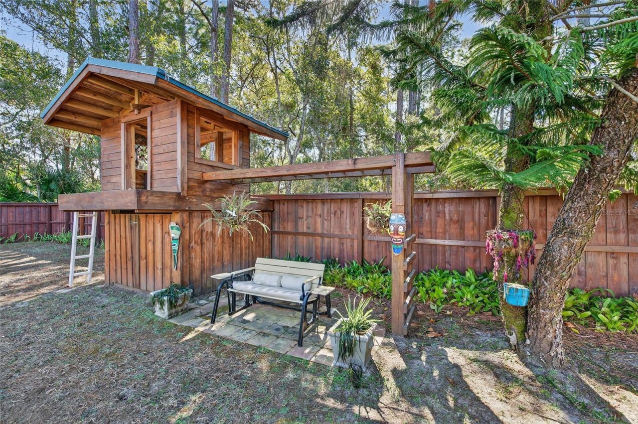615 Art Center Avenue , New Smyrna Beach, FL 32168 Photo