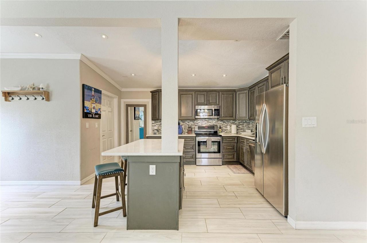 161 Suntan Avenue , Sarasota, FL 34237 Photo