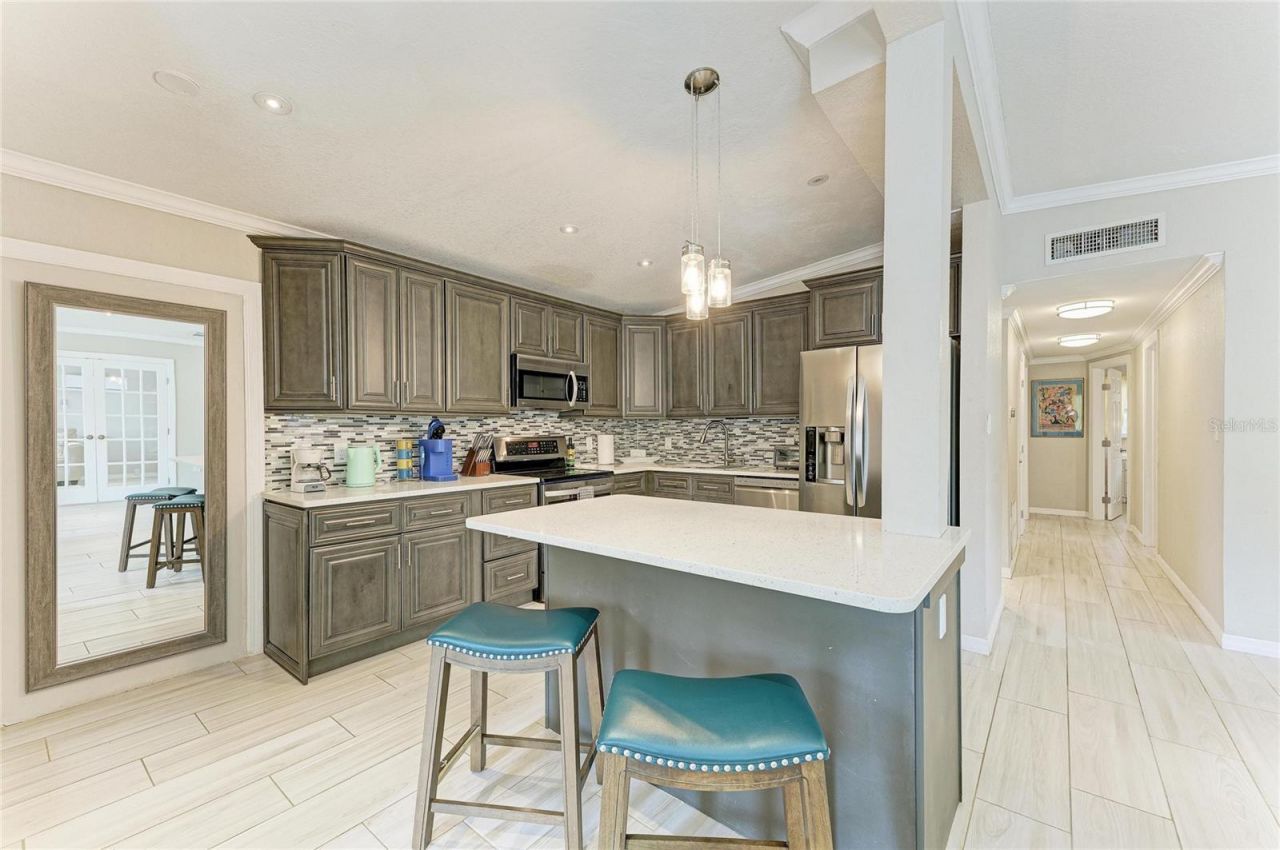 161 Suntan Avenue , Sarasota, FL 34237 Photo