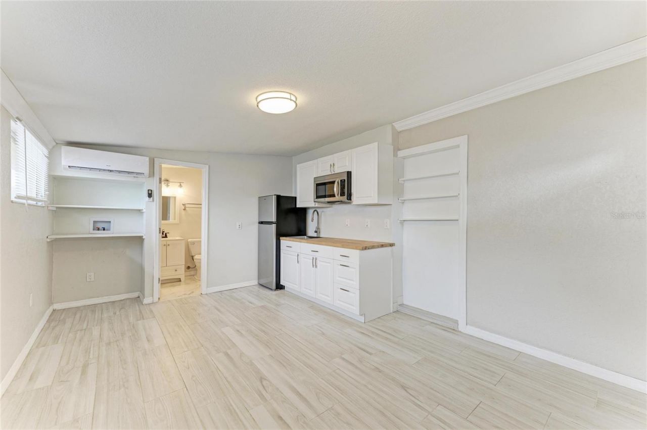161 Suntan Avenue , Sarasota, FL 34237 Photo