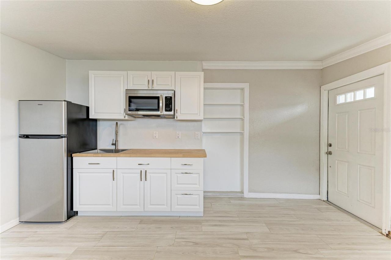 161 Suntan Avenue , Sarasota, FL 34237 Photo