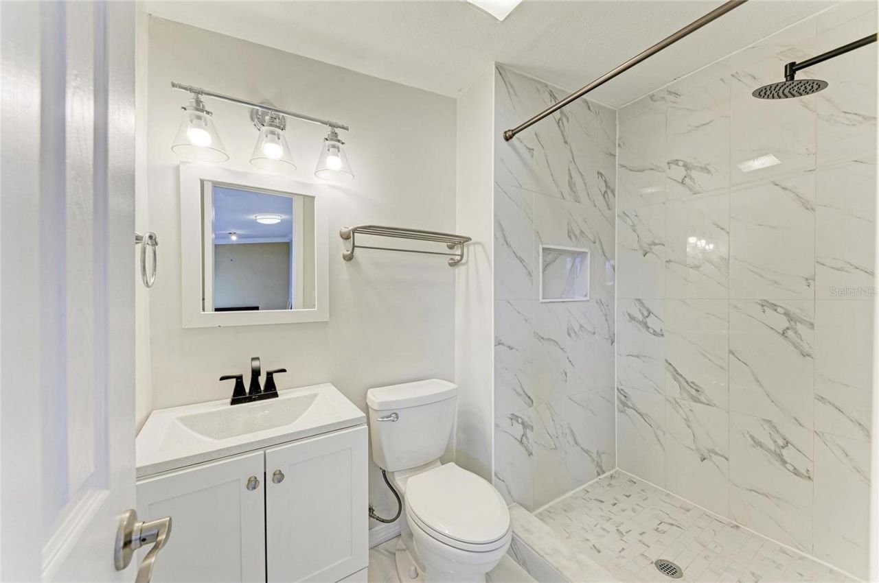 161 Suntan Avenue , Sarasota, FL 34237 Photo