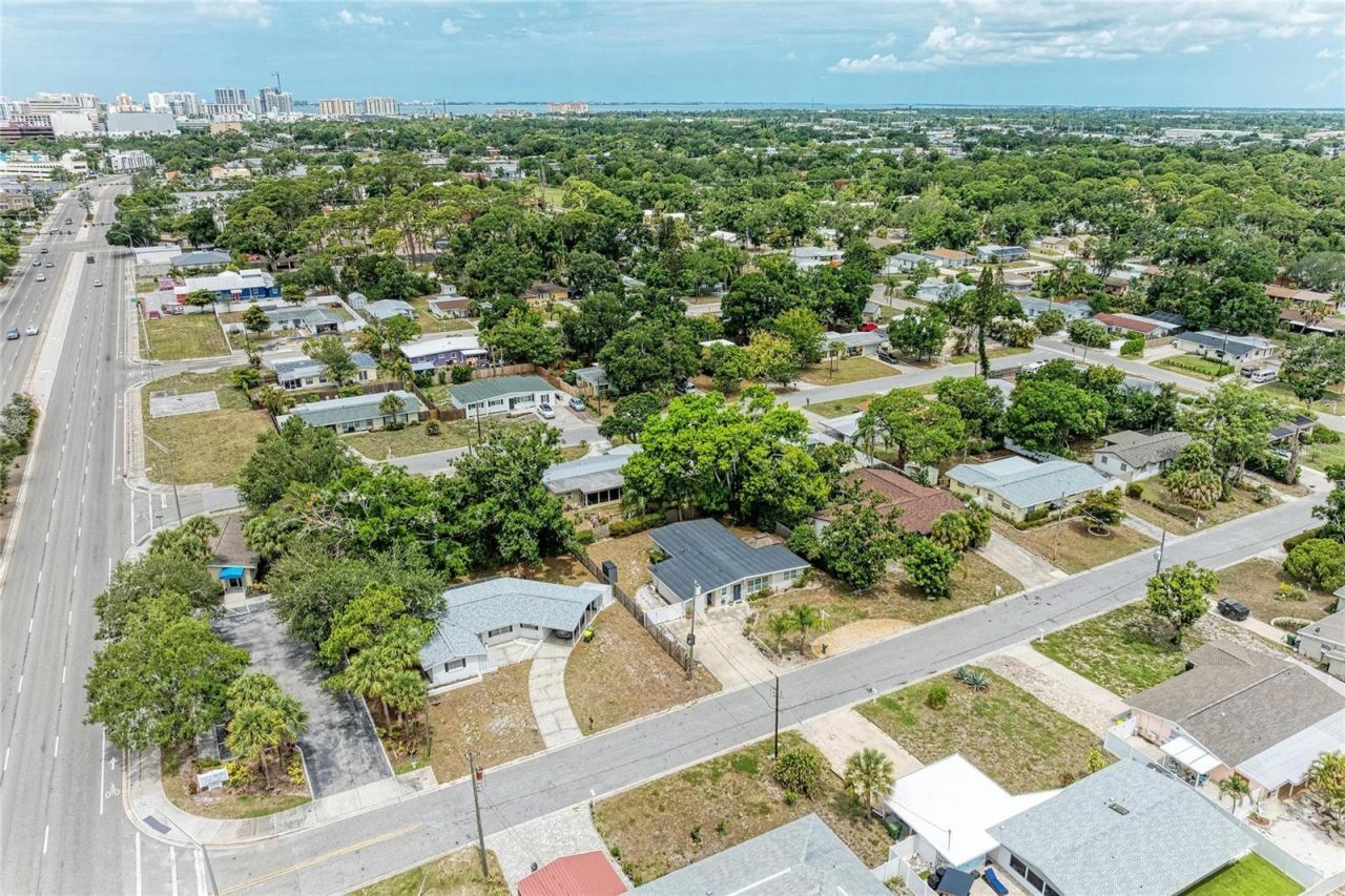 161 Suntan Avenue , Sarasota, FL 34237 Photo