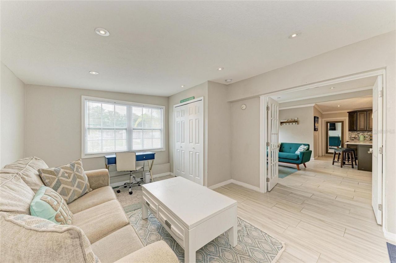 161 Suntan Avenue , Sarasota, FL 34237 Photo
