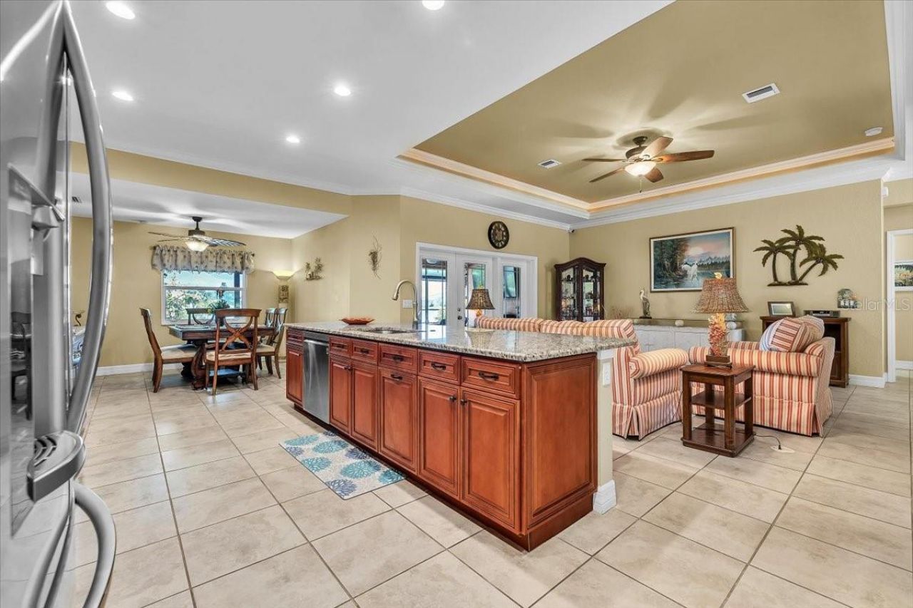 11614 SW Courtly Manor Drive , Lake Suzy, FL 34269 Photo