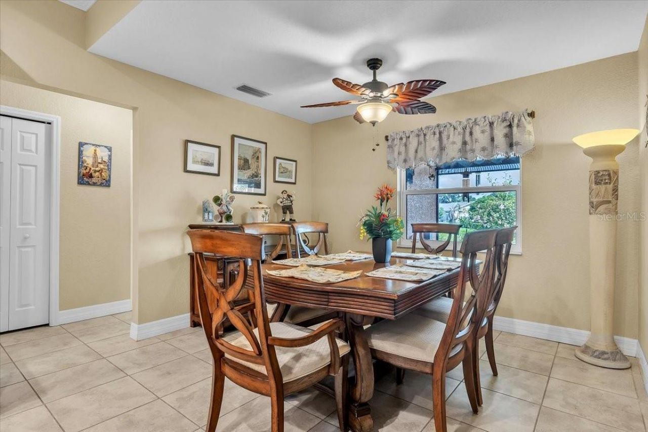 11614 SW Courtly Manor Drive , Lake Suzy, FL 34269 Photo
