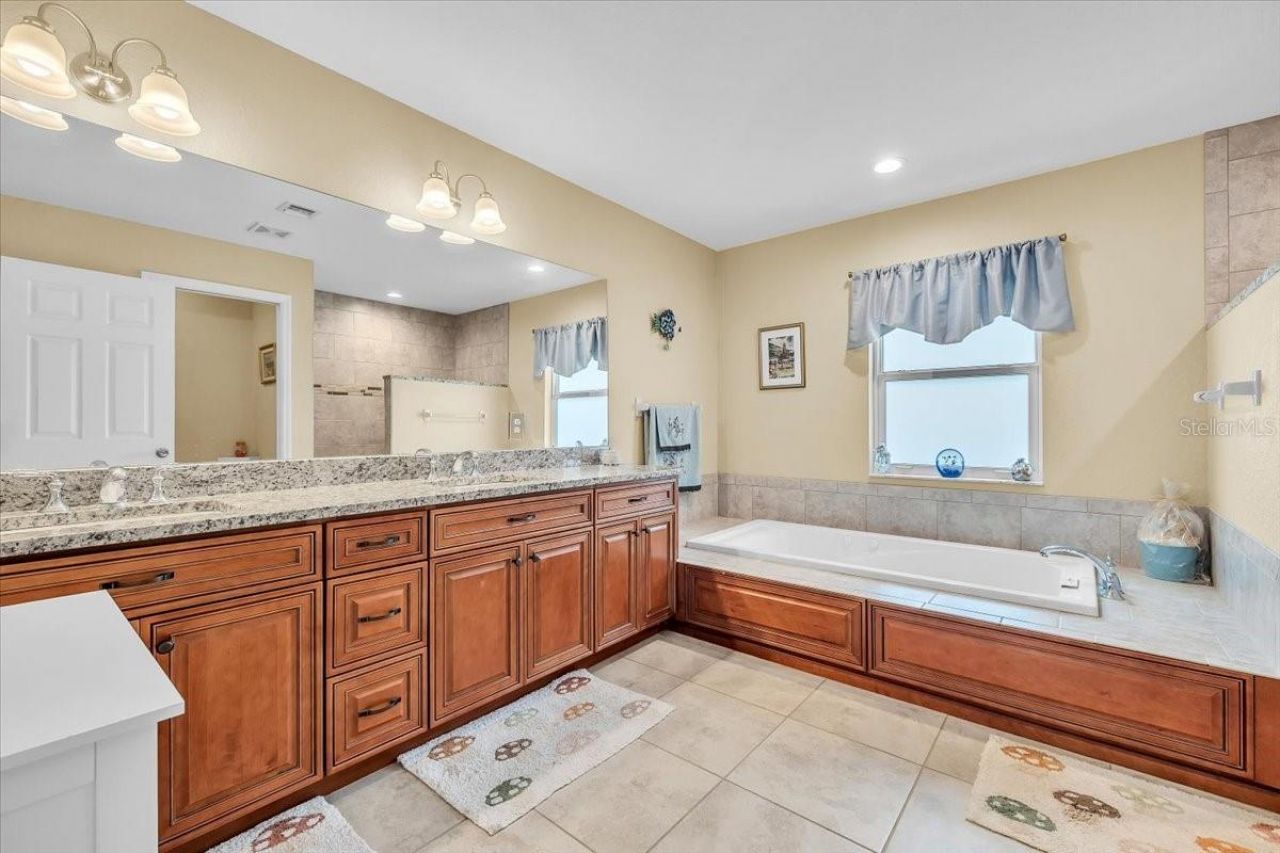 11614 SW Courtly Manor Drive , Lake Suzy, FL 34269 Photo