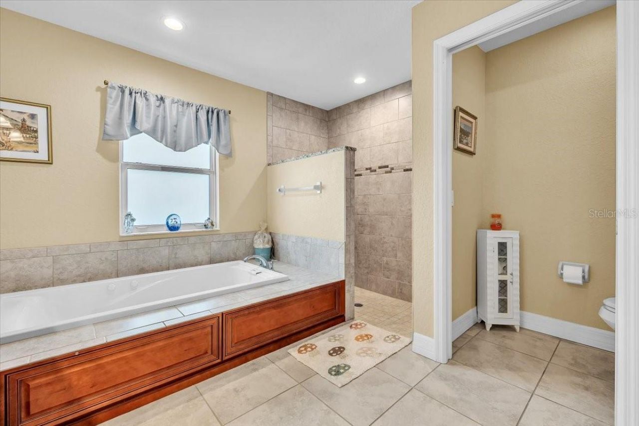11614 SW Courtly Manor Drive , Lake Suzy, FL 34269 Photo