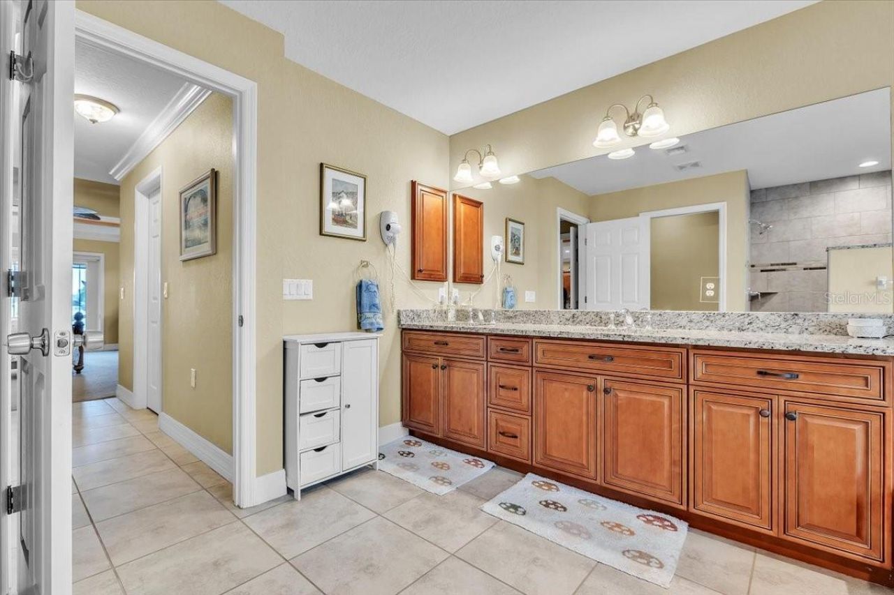 11614 SW Courtly Manor Drive , Lake Suzy, FL 34269 Photo